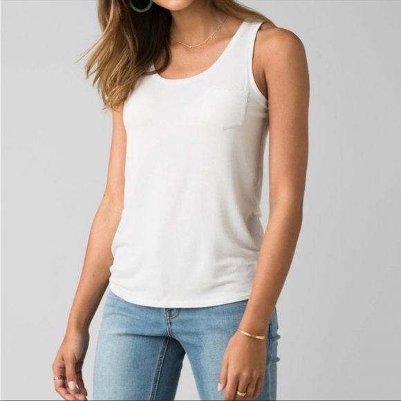 NWT Prana Foundation Scoop Neck Pocket Tank stop in White - Picture 4 of 8